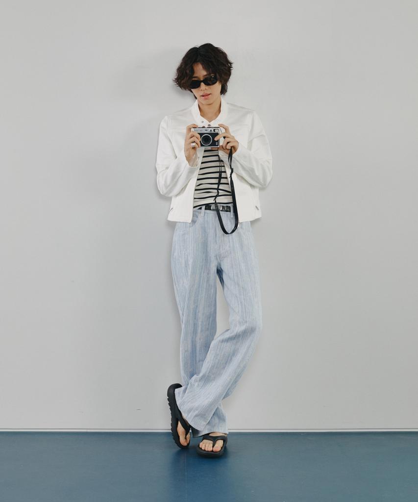 Modenaleudeo Ete Lane Wide Denim Pants (Light Wash)