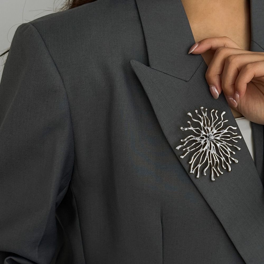 Silver Sun Goddess Brooch Gold Color Coral Brooch Exquisite Metal Geometric Pin Women