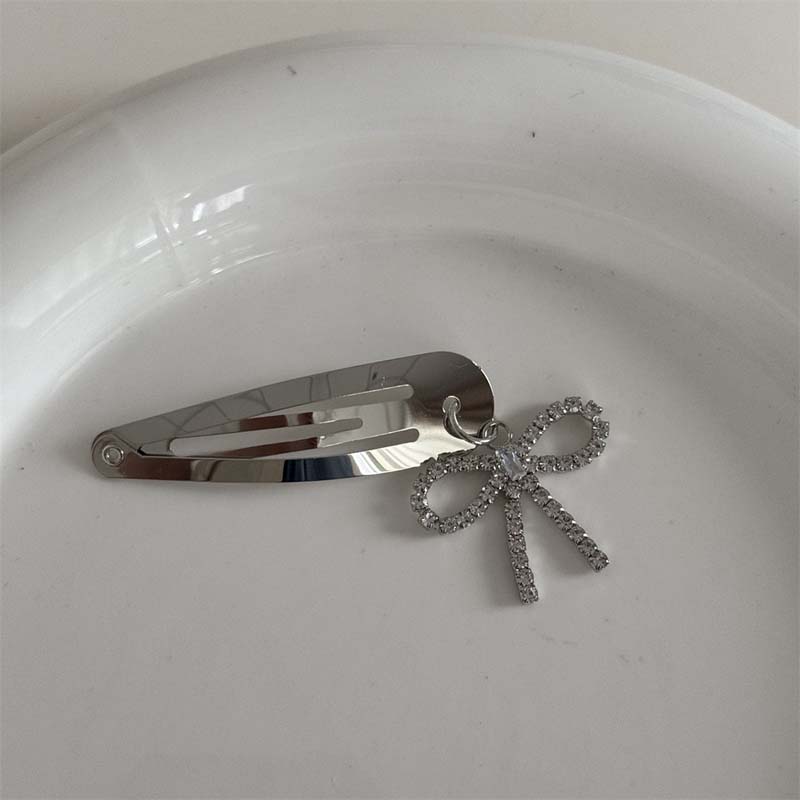 

1/2 шт. Y2K Серебристого цвета заколки для волос с подвеской в виде банта для девочек, модные металлические заколки-невидимки, боковые зажимы для волос, заколки-бабочки, аксессуары для волос