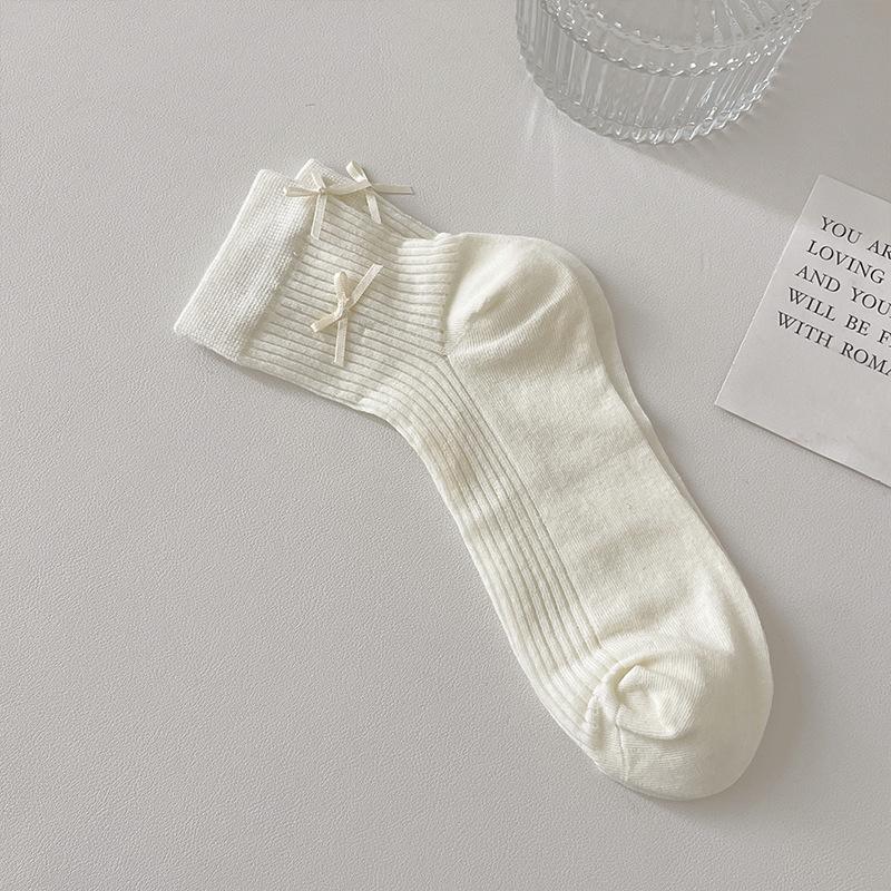Ladies Spring and Summer Thin Sweet Bow Breathable Sweat Absorbing Short Cotton Socks