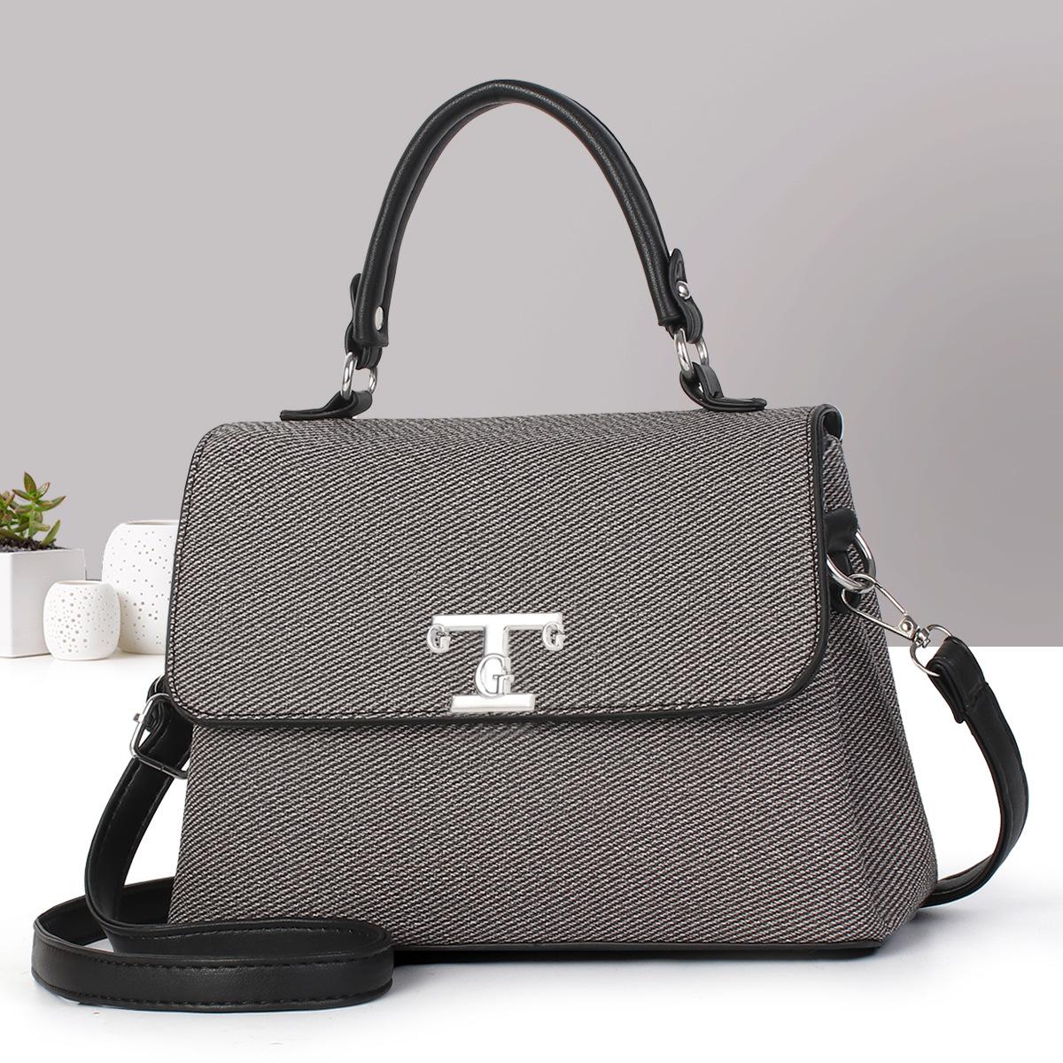 

Новая большая вместимость легкий роскошный высококачественный мягкий прочный модный изысканный легкий дорожный уличный кроссбоди на плечо чёрный