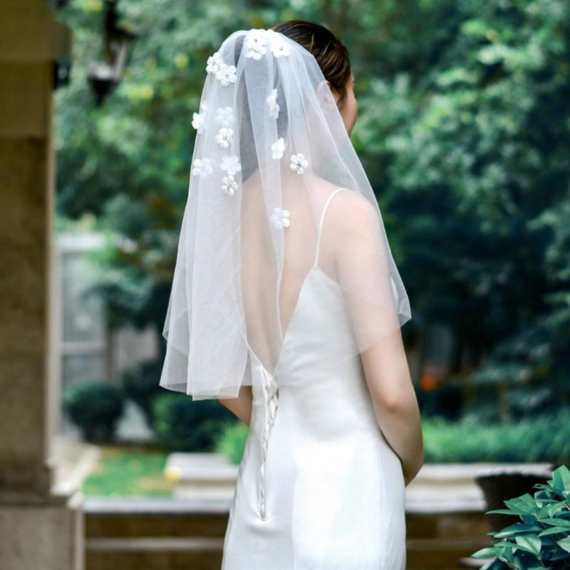 Elegant Bridal Veil Bachelorette Party Decorations Bride To Be Gift Bridal Shower Wedding Single Layer with Rhinestones