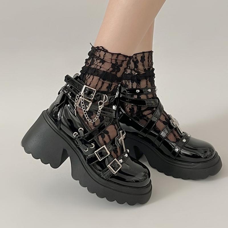 Nieten Dekor Chunky Plattform Punk Stiefeletten Frauen Winter Pu Leder Schwarze Stiefel Frau Metall Schnalle Gothic Schuhe