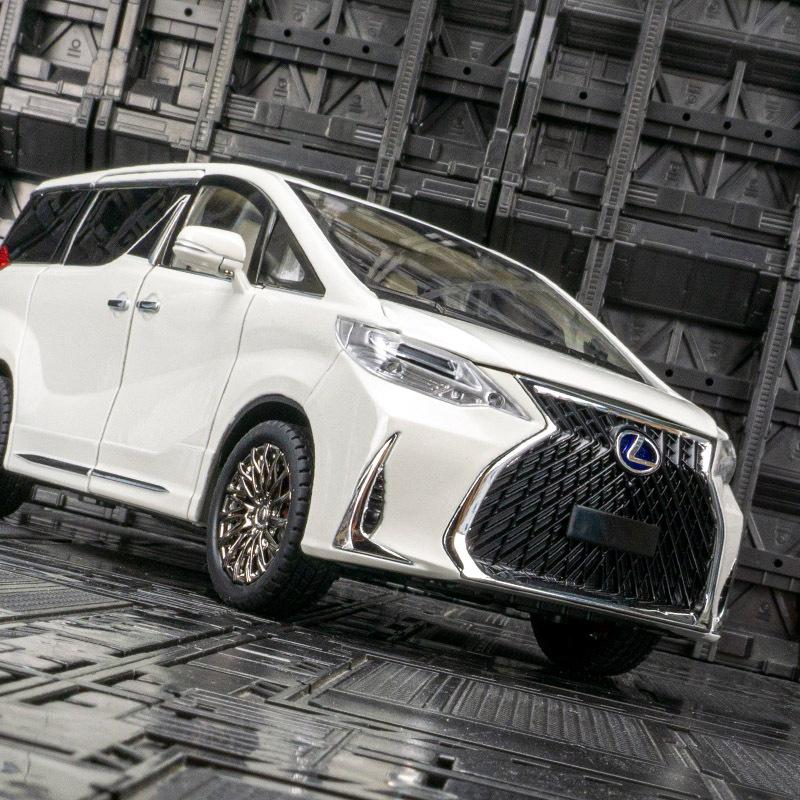 

CZ18062 Lexus LM300h Alloy Model Car Toy белый