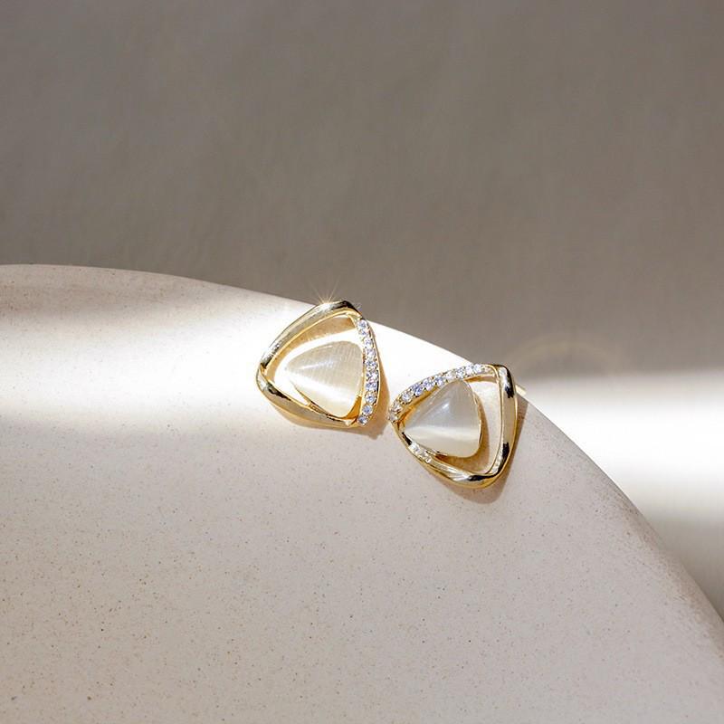 Korean Style Cubic Zirconia Geometric Cat's Eye Tassel Earrings - Luxurious & Exquisite Fashion Accessories