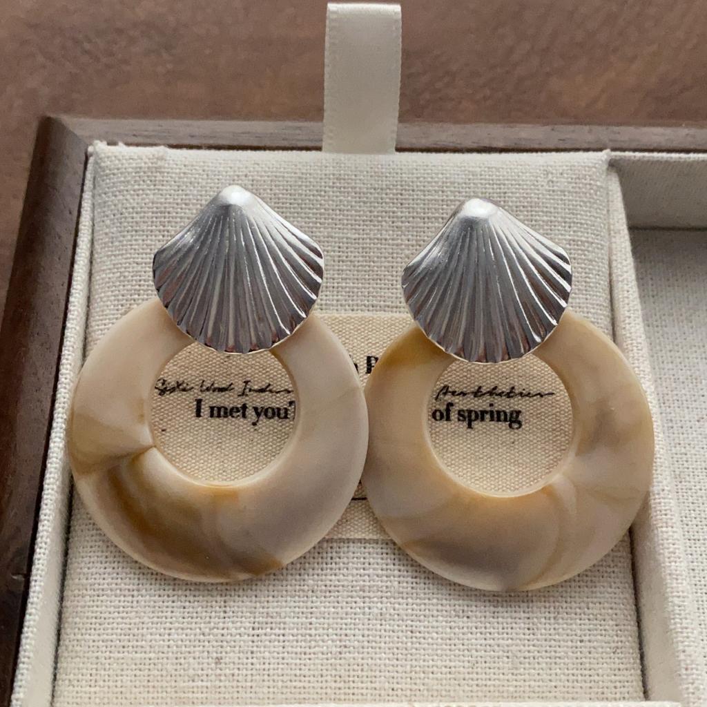 Romantic Natural Shell Ring Earrings Fritillary Geometric Earrings Ocean Vintage Vacation Wind Earrings