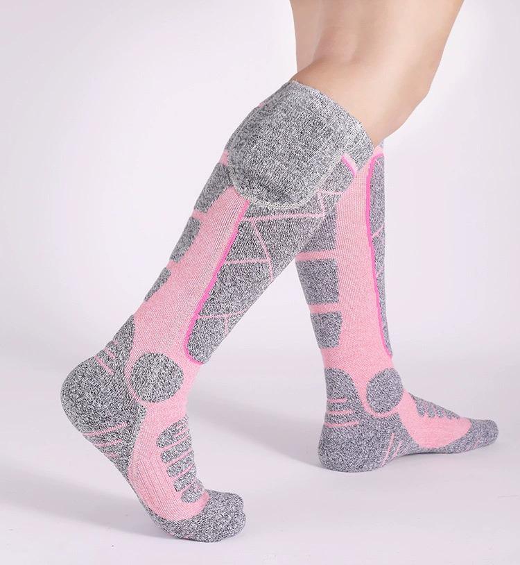 USB Rechargeable Heated Socks for Winter - Unisex Electric Warmth for Outdoor Skiing