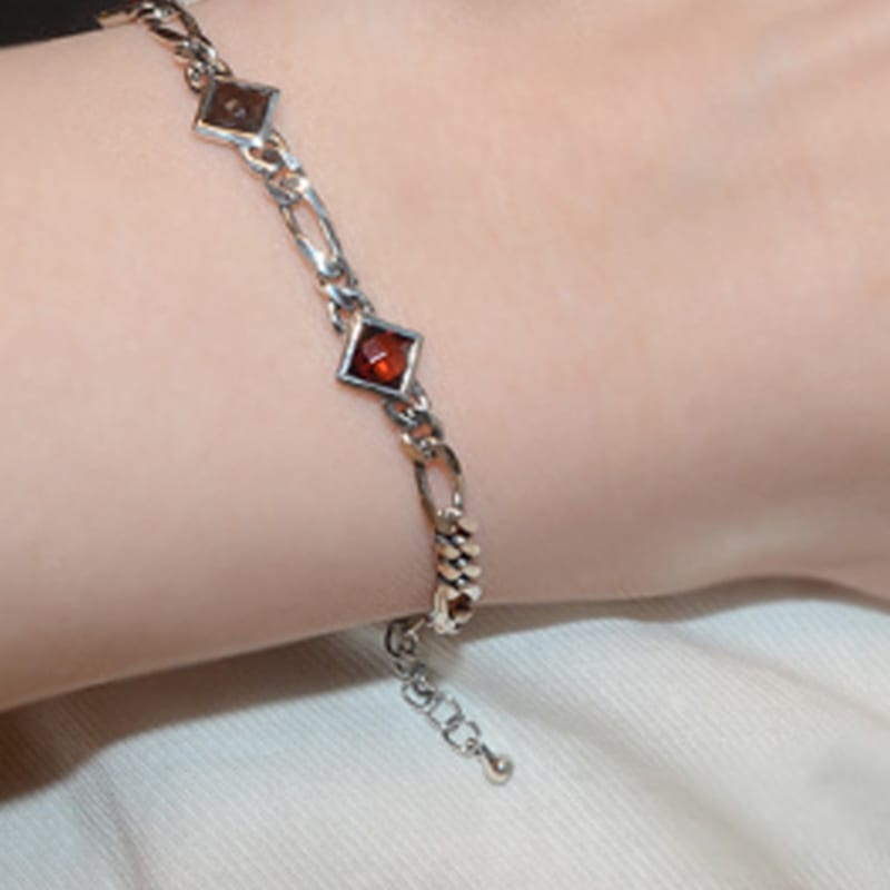 

martha in the garret repaire Garnet + Black Labradolite