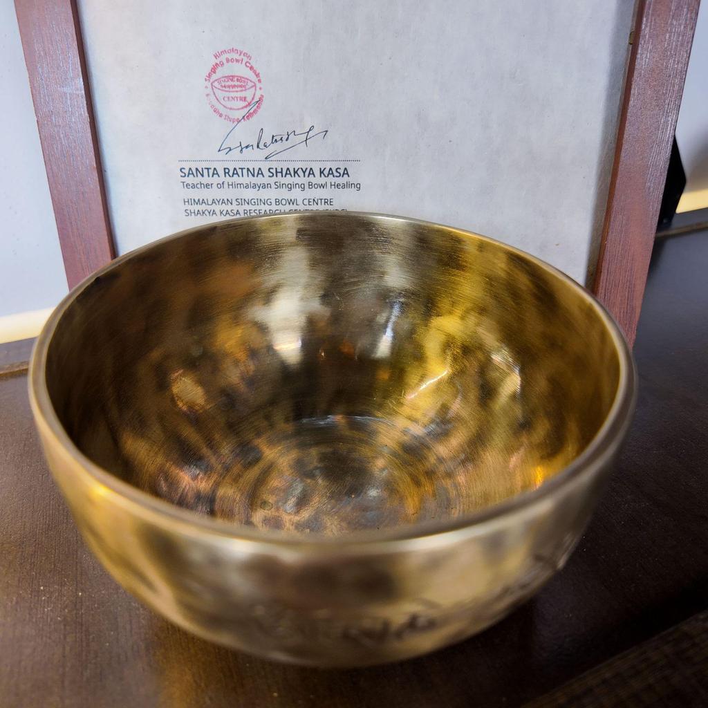 Full Moon Handmade Nepal Singing Bowl - Thickened Copper for Meditation and Yoga