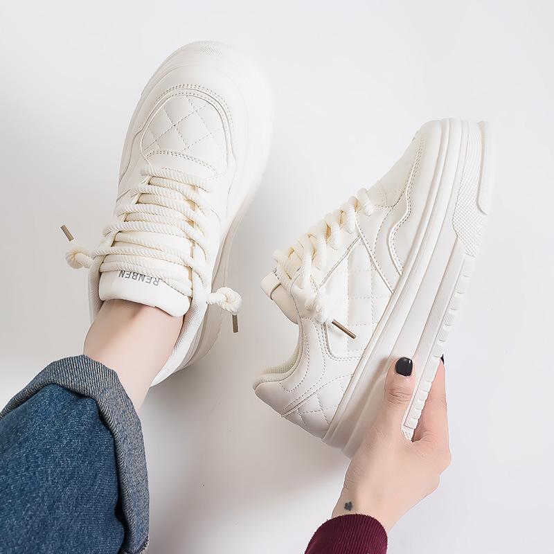 Height-increasing Thick Baseplate Shoes Women's Low-top Shoes Simple and Versatile Casual and Lightweight Bread Shoes White Shoes 2
