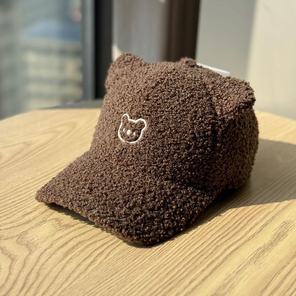 Korean-style cute bear ear lamb wool baseball cap for men and women, warm and versatile for autumn and winter, cartoon embroidered duckbill cap