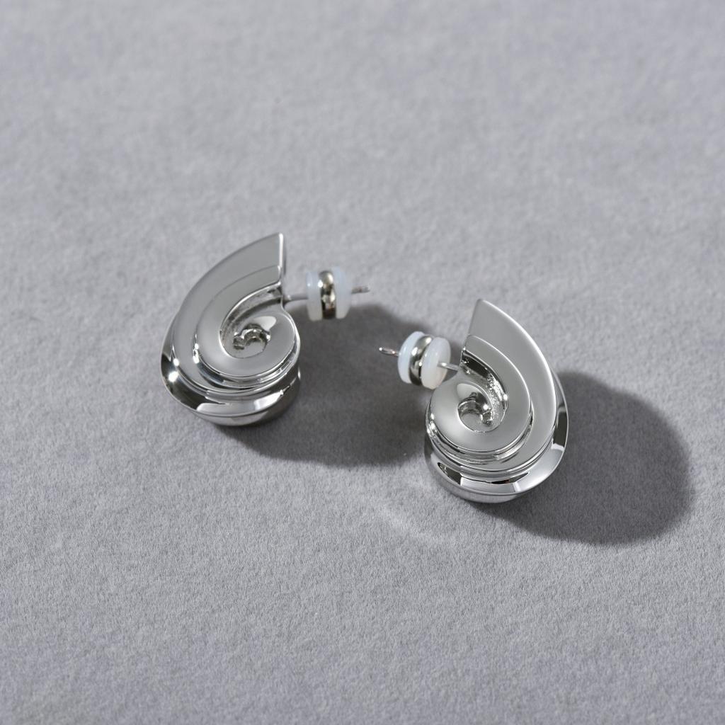 Spiral Conch Premium Metal Wind S925 Silver Needle Earrings Personality Simple Temperament Design Earrings
