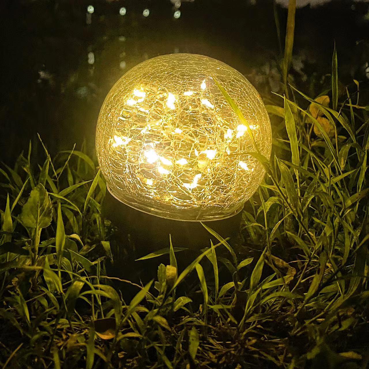 

Solar Crackle Glass Stake Light - Outdoor Hanging Courtyard Decoration, Creative Mason Jar Light for Christmas