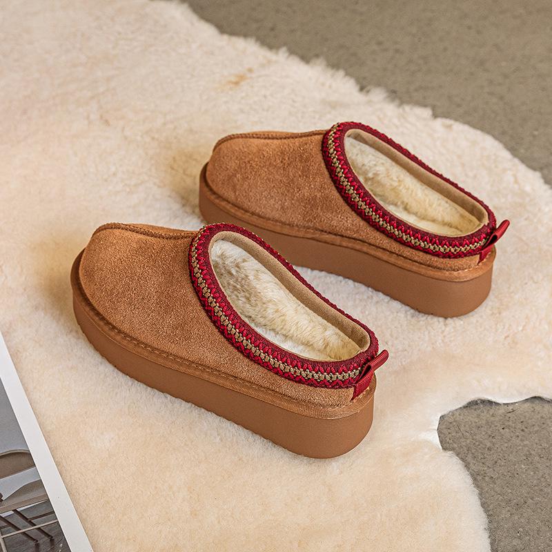 Women's Winter Ethnic-Style Fur Lined Leather Snow Boots with Thick Soles