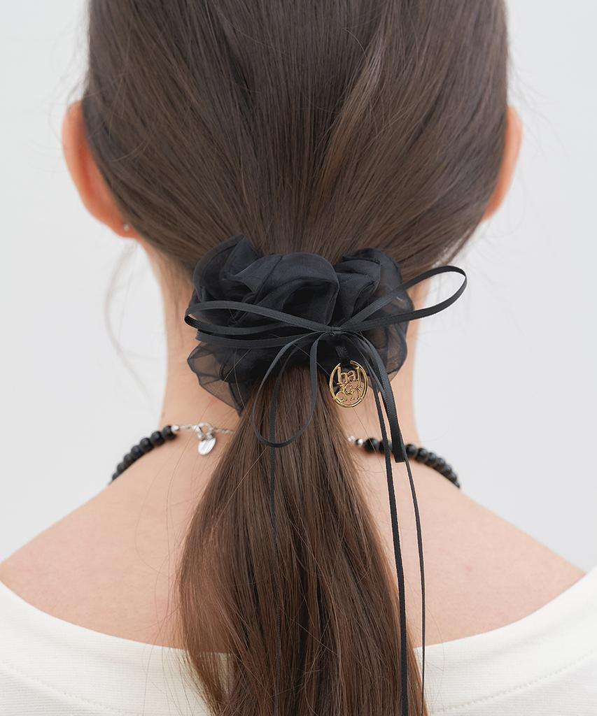 Halden Long Ribbon Mesh Logo Pendant Scrunchie (H015_Black)