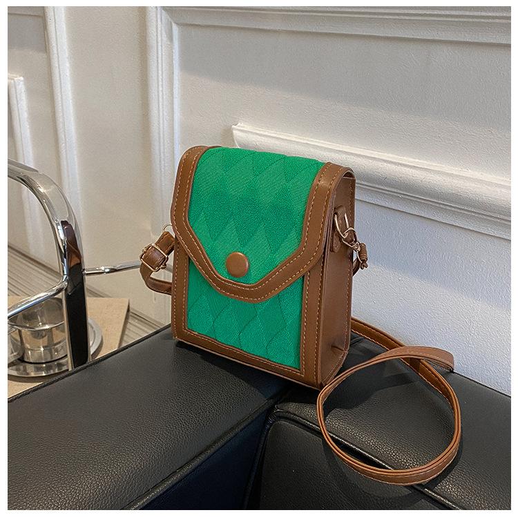 

2024 spring new women s bags simple mini shoulder trend contrasting color bags women s diagonal span mini mobile phone bag зелений