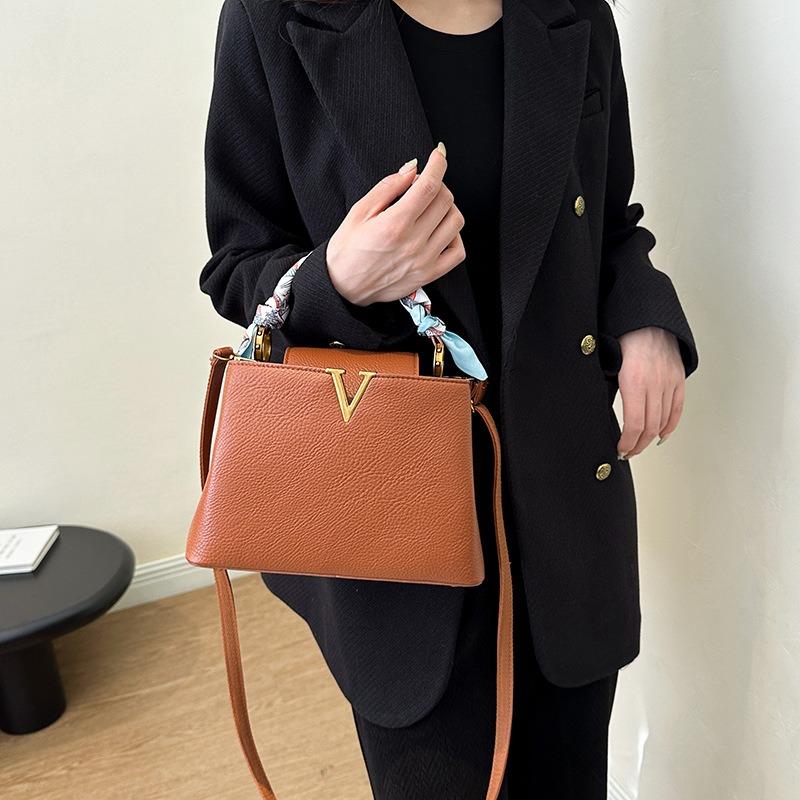 New fashionable lychee pattern lady bag portable shoulder oblique span women's bag