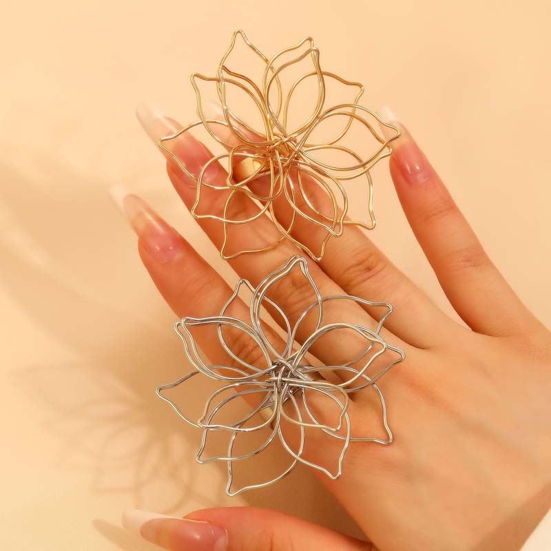 Vintage Metal Hollow Flower Open Rings for Women Exaggerated Gold Color Line Big Flower Adjustable Finger Rings Jewelry Gifts
