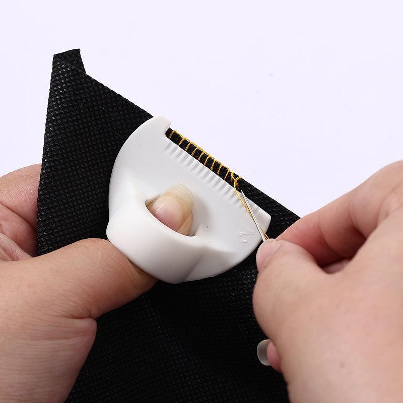 2/4 Pcs DIY Hand Sewing Aids Finger Protector 3mm Spacing Plastic Hand Sewing Tool For Beginners And Seniors Easy Sewing