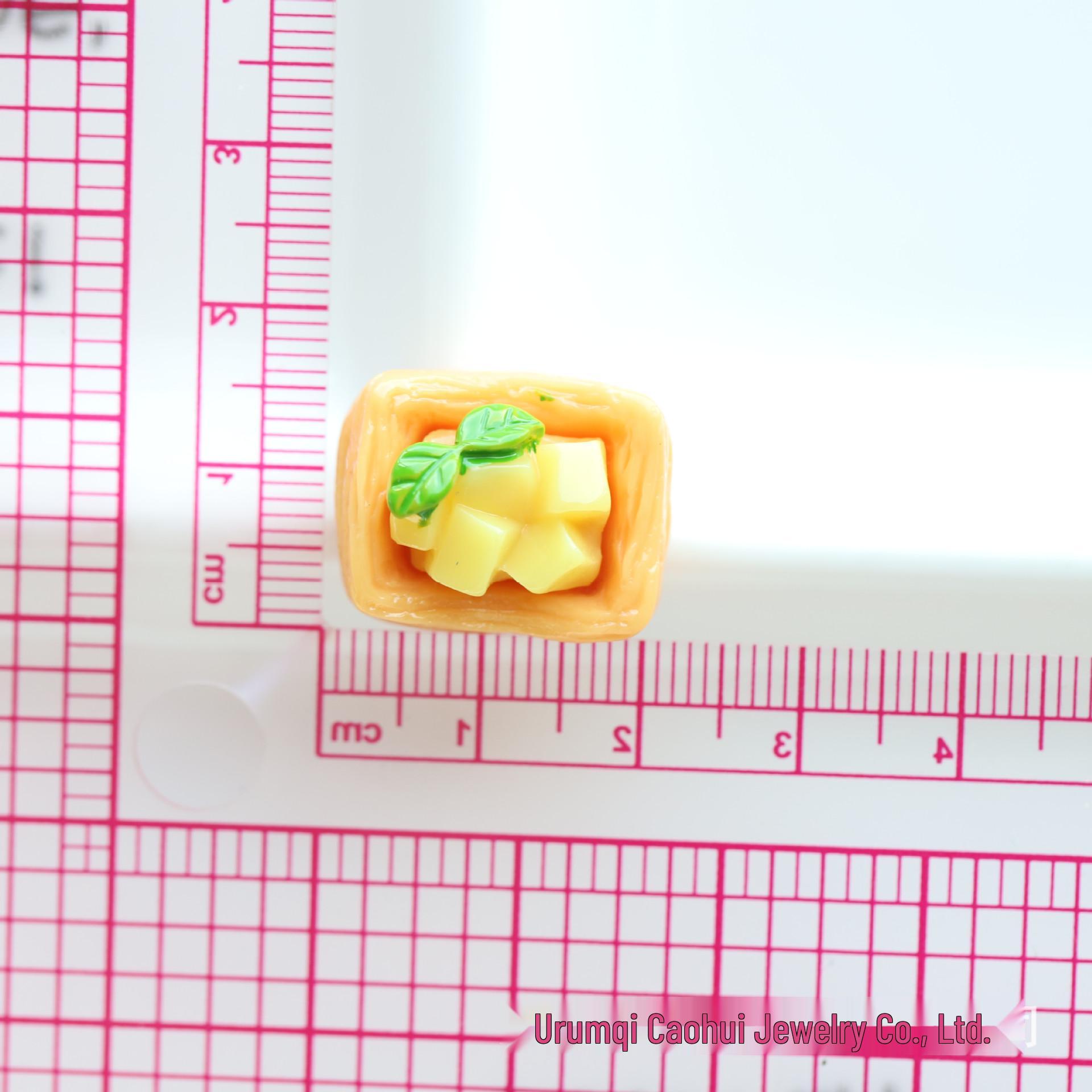 

Глянцева Імітація Їжі Торт Смола Ювелірні Вироби DIY Ремесло Крем Клей Ланцюжок для Телефону Брелок Матеріали Size approx. 2.0cm x 2.0cm