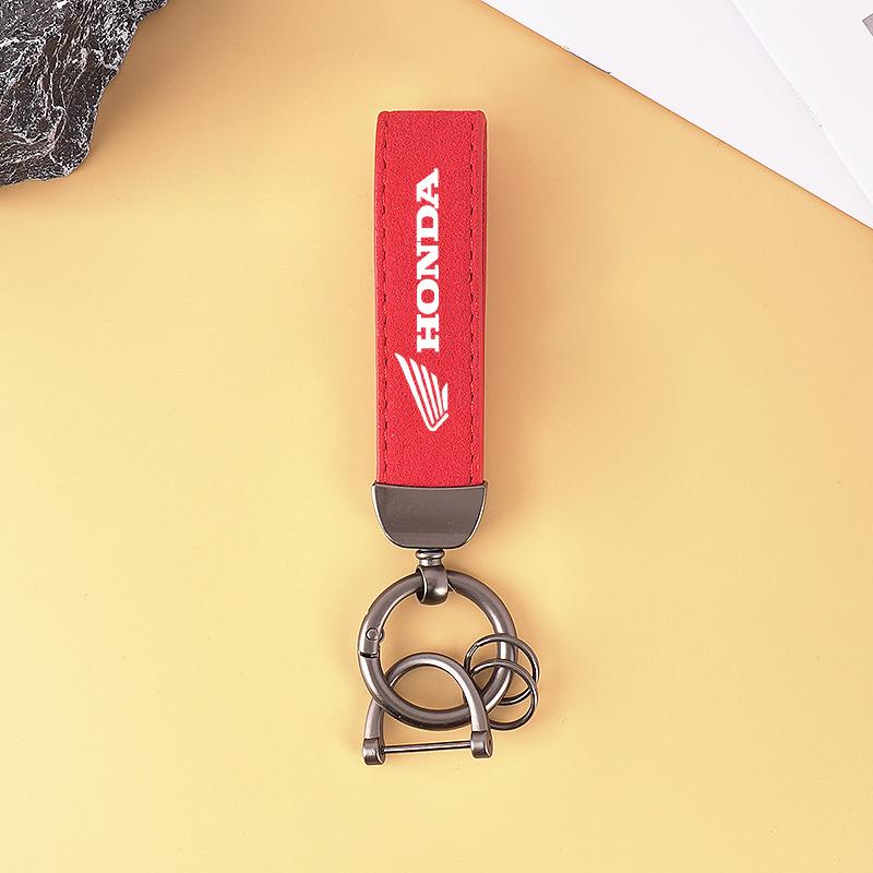 For Honda CB400 CB650 FCBF CBR25ORR CRF SH3O0 NC75O Metal Leather Motorcycle Emblem Keychain Keyring Pendants Auto Accessories ZP8