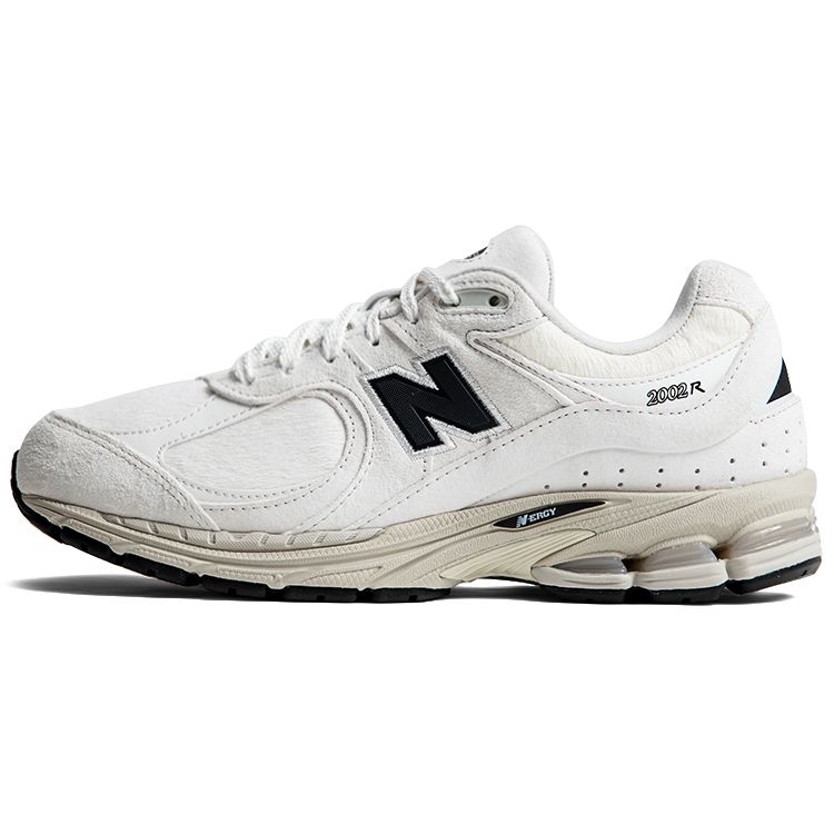 

New Balance 2002R Белые мужские кроссовки на меху Кремовые M2002RSW 42