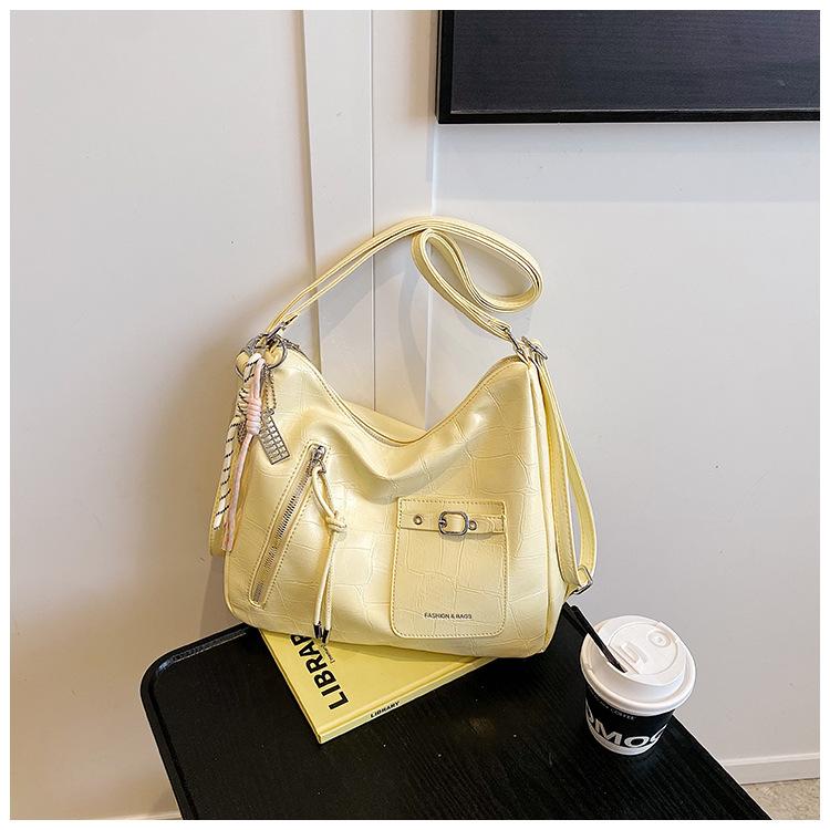 Large-capacity bag women's 2025 new niche design tote bag shoulder high-end multi-functional bag