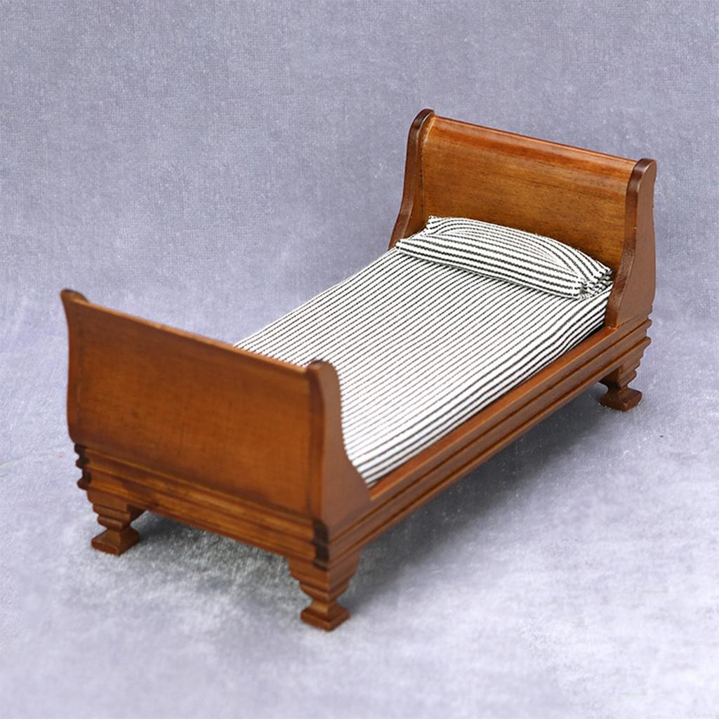 Cama de Solteiro em Miniatura para Casa de Bonecas Escala 1/12 Móveis Vitorianos Vintage Cama para Bonecas de 15cm Exibição de Cena de Quarto