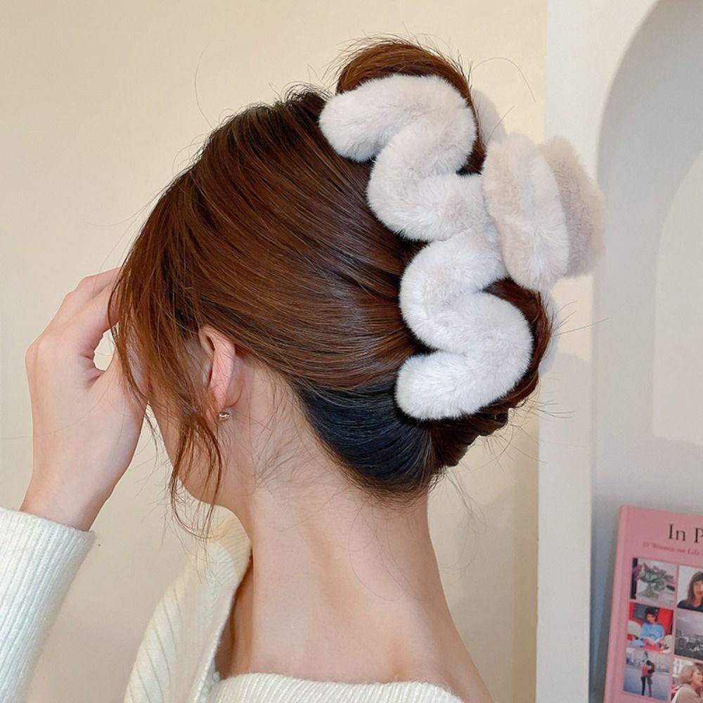Geometric Plush Hair Claw M-shaped Large Shark Clip Creative Hair Clip  Female