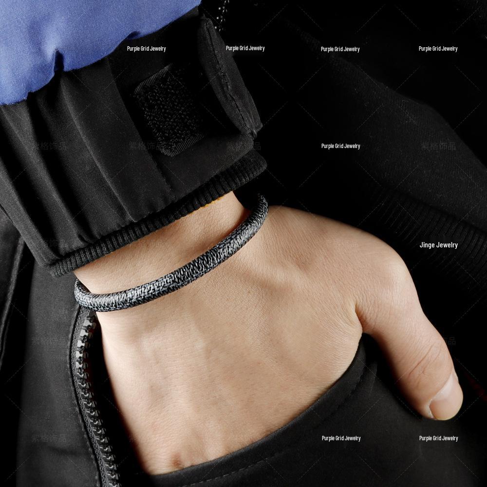 2023 Unisex Cowhide Striped Bracelet with Stainless Steel Magnetic Clasp