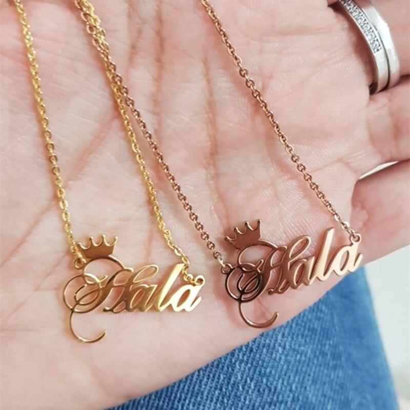 V Attract Best Friends Souvenir Gift Idea Personalized Name Pendant Necklace Women Bff Jewelry Custom Cursive Crown Choker Femme Rose Gold Color