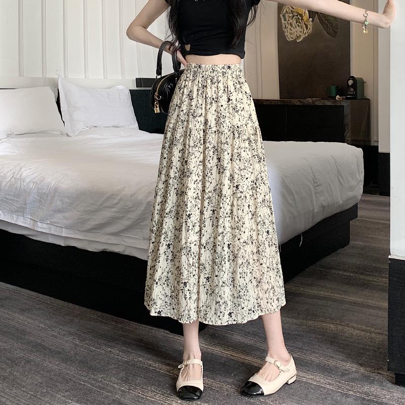 2026 Spring/Summer Floral High-Waisted A-Line Maxi Skirt for Women - Retro, Slimming, Hip-Covering Design