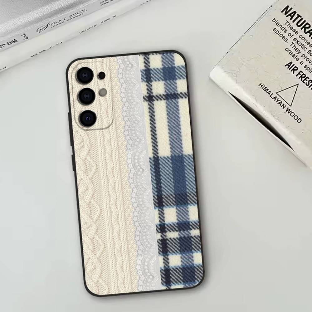

Splicing grid style Phone Case For Samsung S25,S24,S21,S22,S23,S30,Ultra,S20,Plus,Fe,Soft Silicone Black Cover Samsung S235G