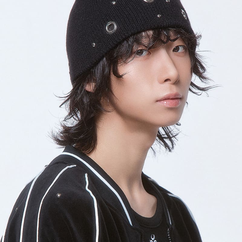 DAUSPICE (DUC) Öljettstud Mössa Svart