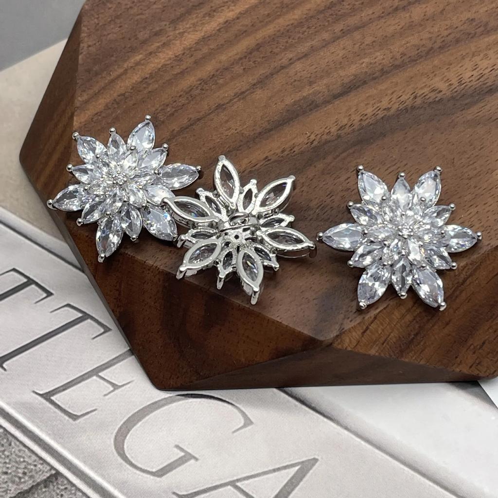 5pcs Fashion Copper Snowflake Crystal Zircon Buttons Shank for Clothing Sweater Shirt Sewing Accessory