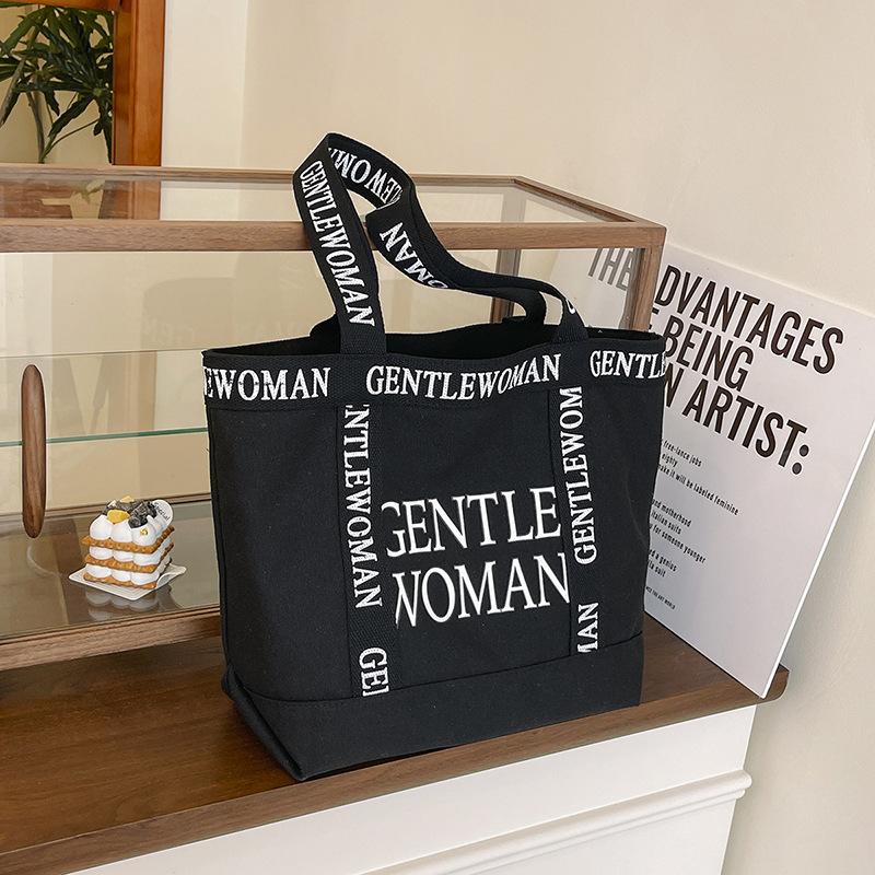 Korean version of fashionable women's bags 2025 new retro student class casual foreign style tote bag shoulder handbag