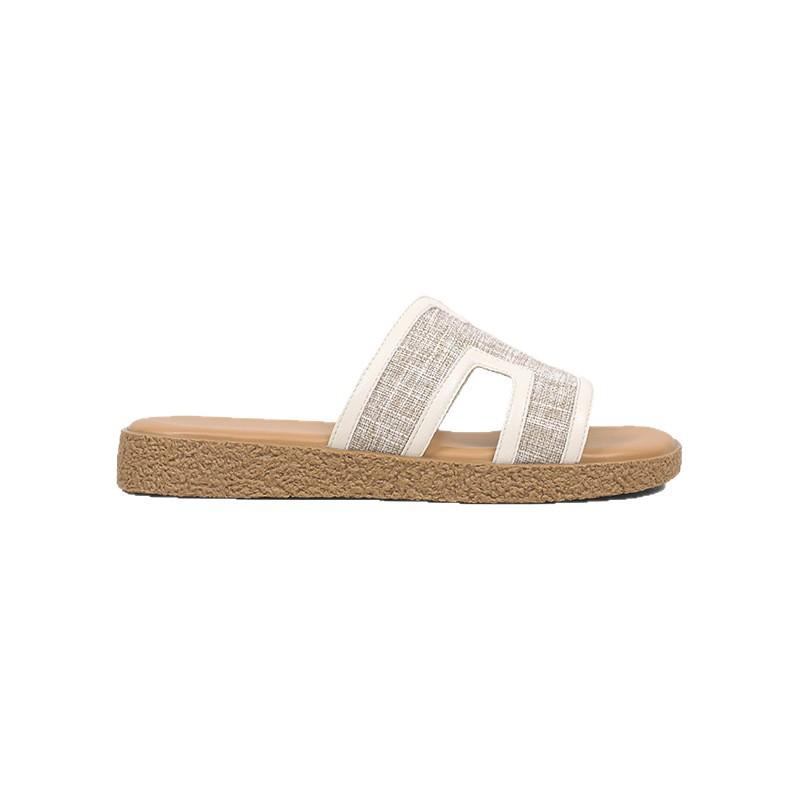 French Temperament Flat-bottomed Roman Cool Slippers Women's Summer Wear 2025 New One-word Drag Seaside Casual Lazy Shoes
