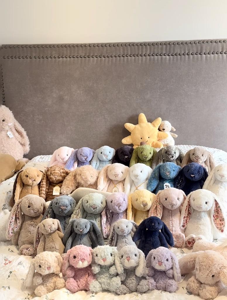 Peluche Soffice Drago Azzurro Cielo Giocattolo di Peluche da JC, Bambola Drago con Spine Colorate e Ali Bianche per Regalo di Compleanno per Bambino