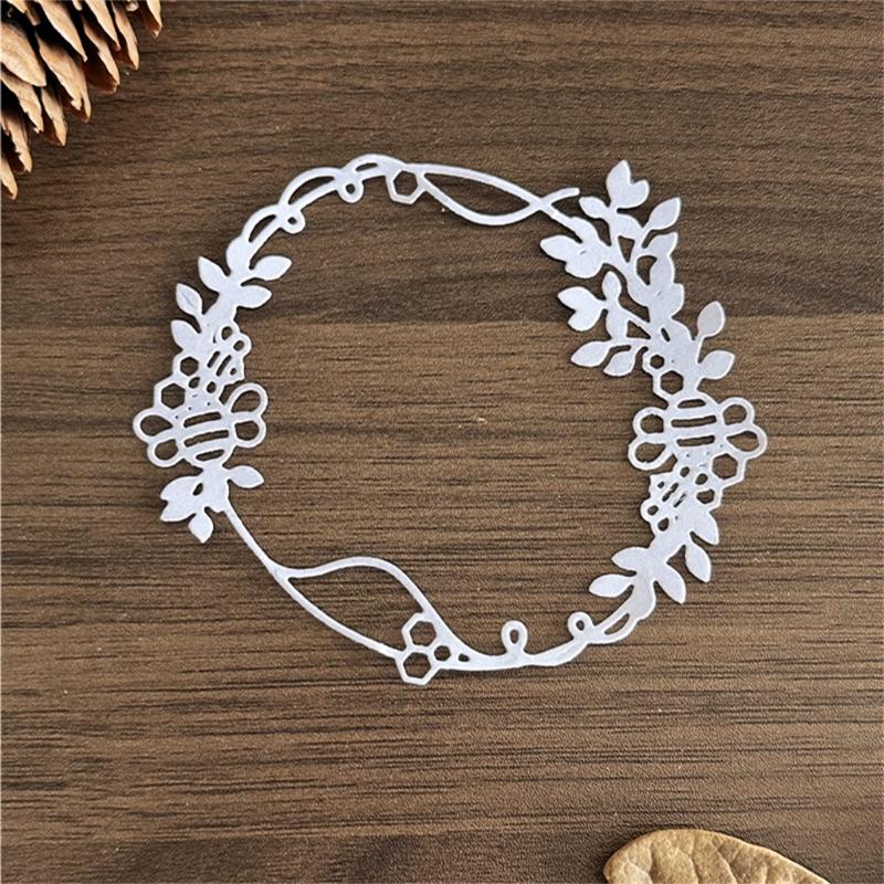 Flower Wreath Cutting Dies for Card Making Scrapbooking Carbon Steel Die Cut Templates Decorative Embossing Paper Dies