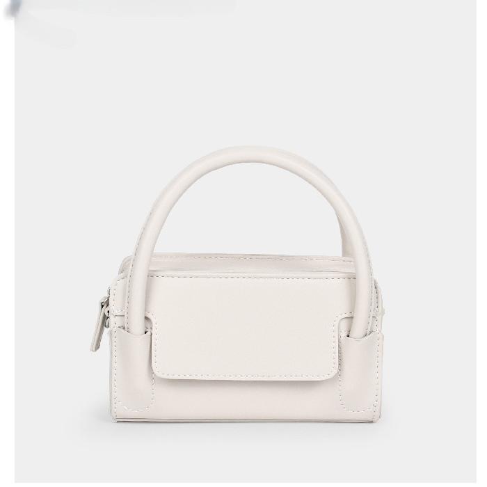 IELGY Niche Design Temperament Silver Small Square Bag, Simple Mini Mobile Phone Mouth Red Envelope, Messenger Bag