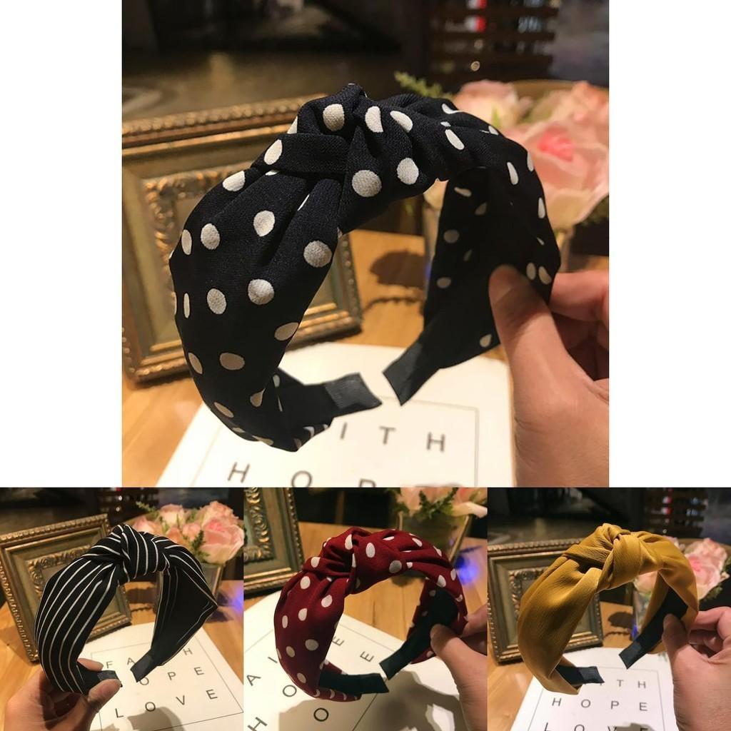 Stylish Women's Cute Hair Band With Twist Band And Wide Brimmed Design For Effortless Chic