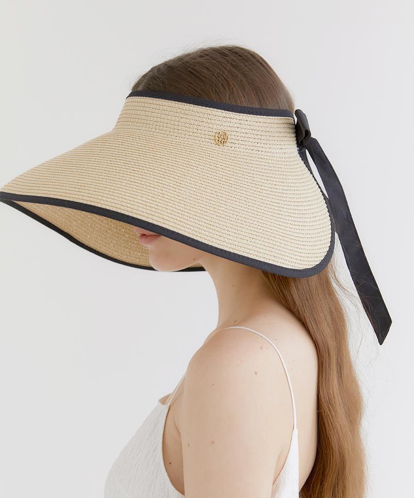 Hallen Wide Ribbon Logo Pendant Raffia Sun Visor (C010_Ivory)