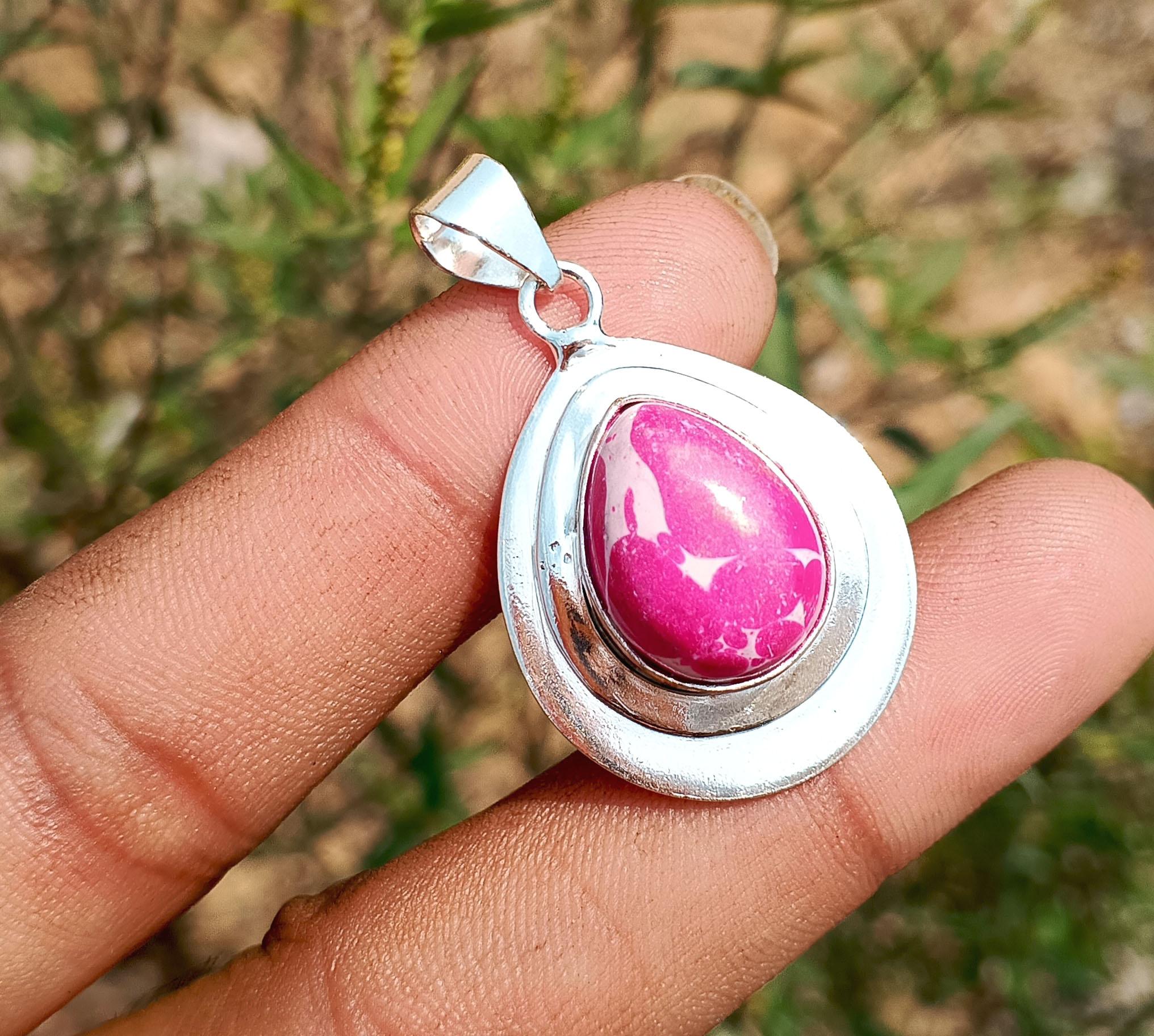 

Подвеска ручной работы в виде груши с розовым бирюзовым драгоценным камнем из стерлингового серебра 925 пробы