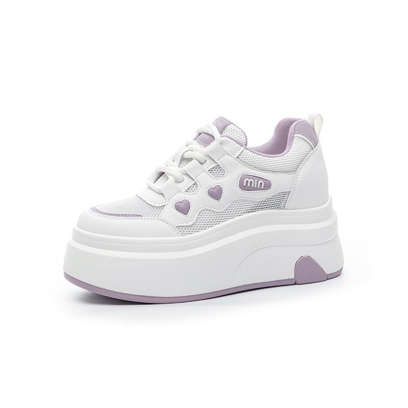 

2025 spring and summer new little white shoes casual outer wear thick-soled Korean version of versatile sports shoes trendy fashion versatile love 39