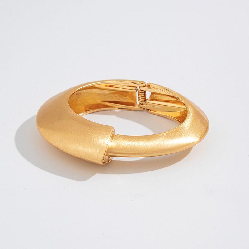 Stylish Sense Asymmetrical Alloy Bracelet Fashion Cross-Border Sold Jewelry Accessible Luxury Scenery Surface Wide Version Bracelet Suit Gold Sweep Style Four