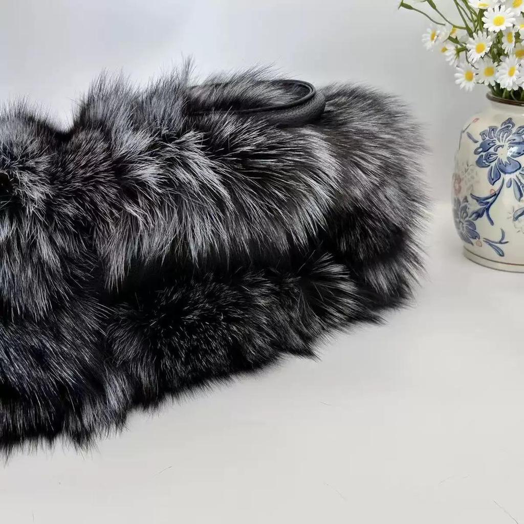 Winter Fox Fur Bag Women's Bag Fashion Handbag Ladies Bags Purses Women Shoulder Bag Real Silver Fox Fur Messenger Bags