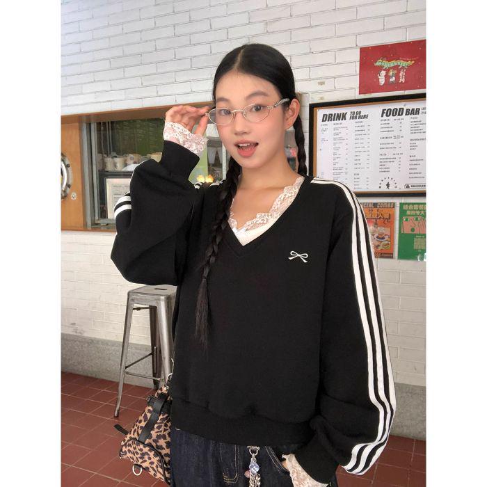 Early Autumn Retro V-Neck Black Hoodie with Bow and Three Stripes