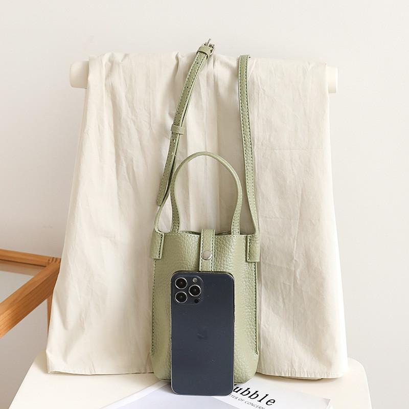 IELGY Mini Portable Bucket Bag Retro Texture Soft Leather Shoulder Mobile Phone Bag Portable Shopping Crossbody