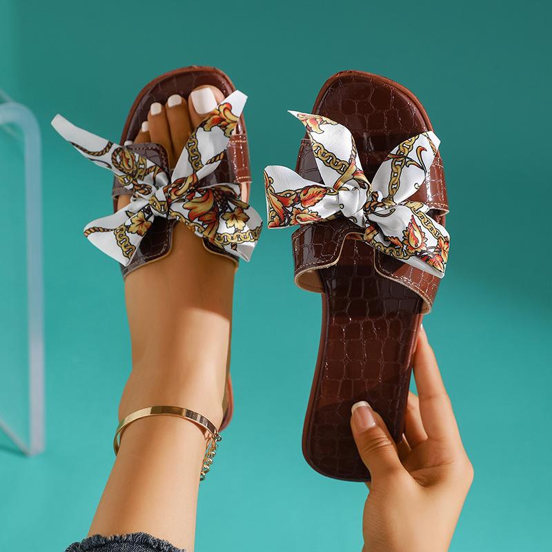Fashionable Bow Flip-flops for Women, Summer New Style Flat Sandals, Household Large-size Women's Shoes