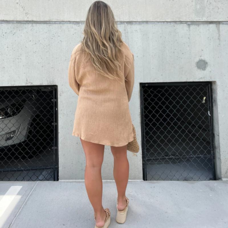 Women's Wrinkled Fabric Long Sleeve Shirt High Waist Shorts Fashion Casual Two Piece Set